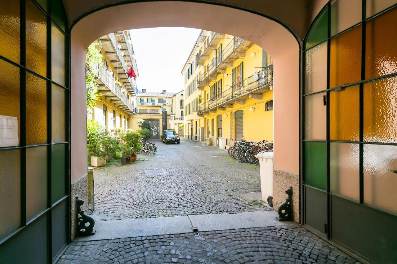 Milano Apartments Navigli Vigevano  ミラノ